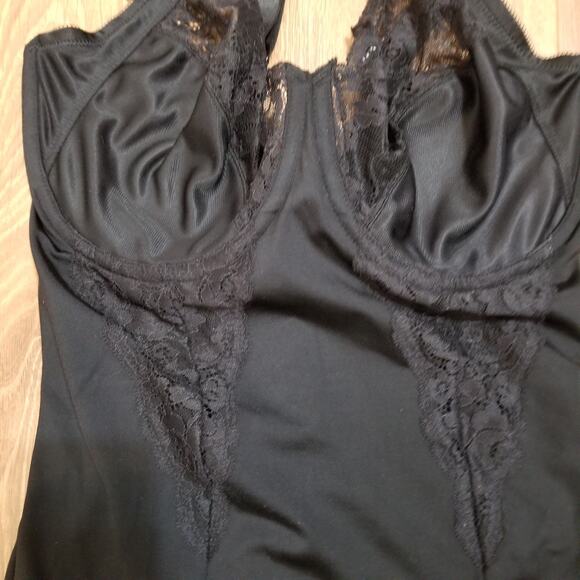 Maidenform Black Lace Embellished Bodysuit Style 1456 Size 36DD - NWT's - Picture 2 of 12